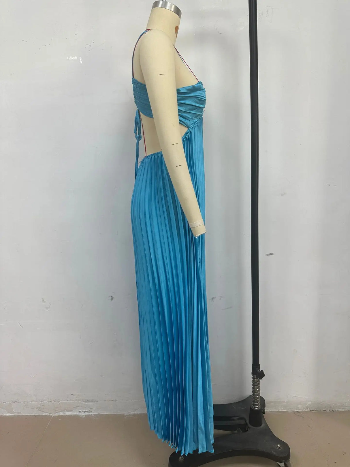 Solévia - Backless Long Dress