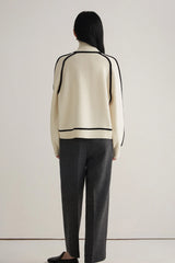 Emilie - Soft Cashmere Turtleneck