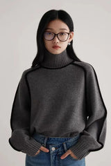 Emilie - Soft Cashmere Turtleneck