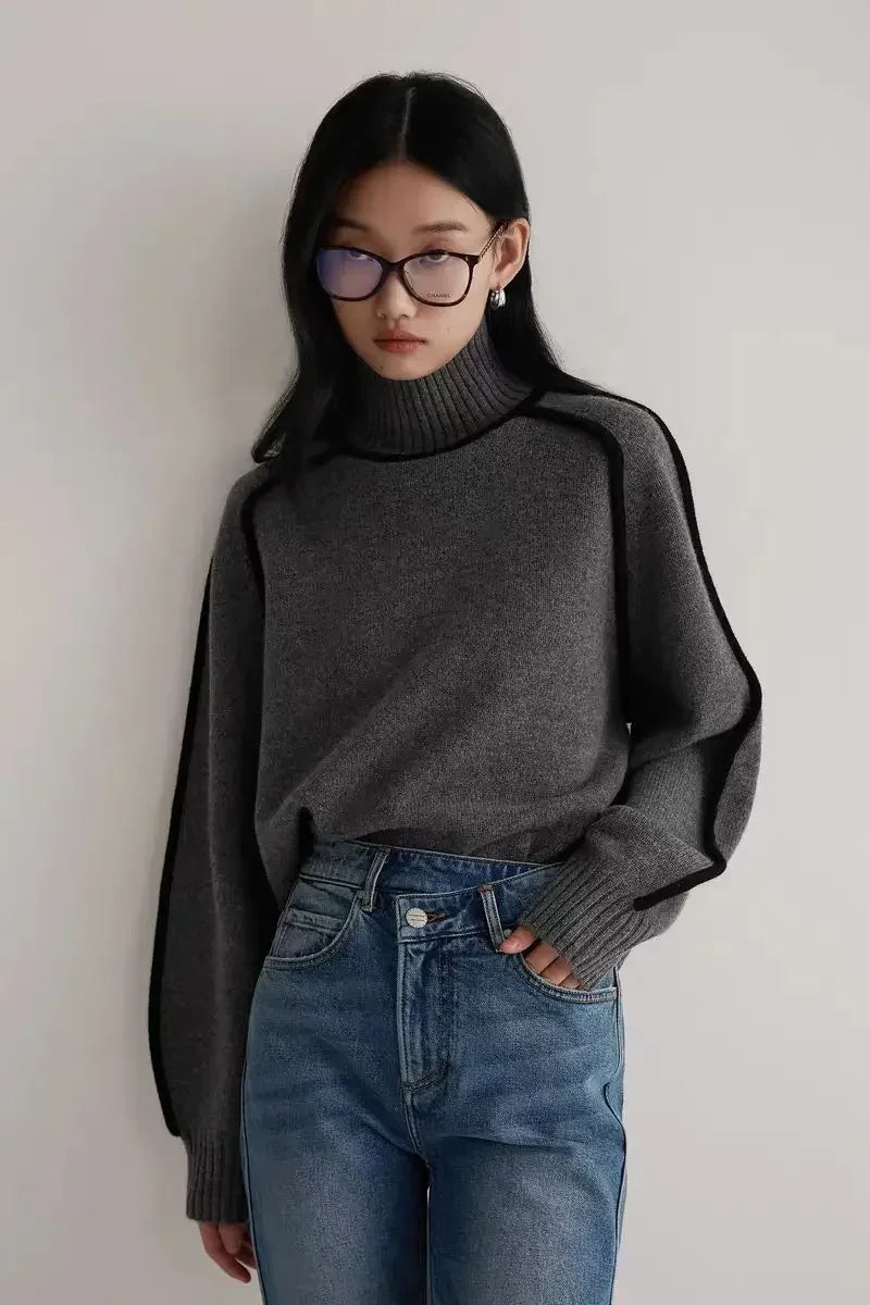 Emilie - Soft Cashmere Turtleneck