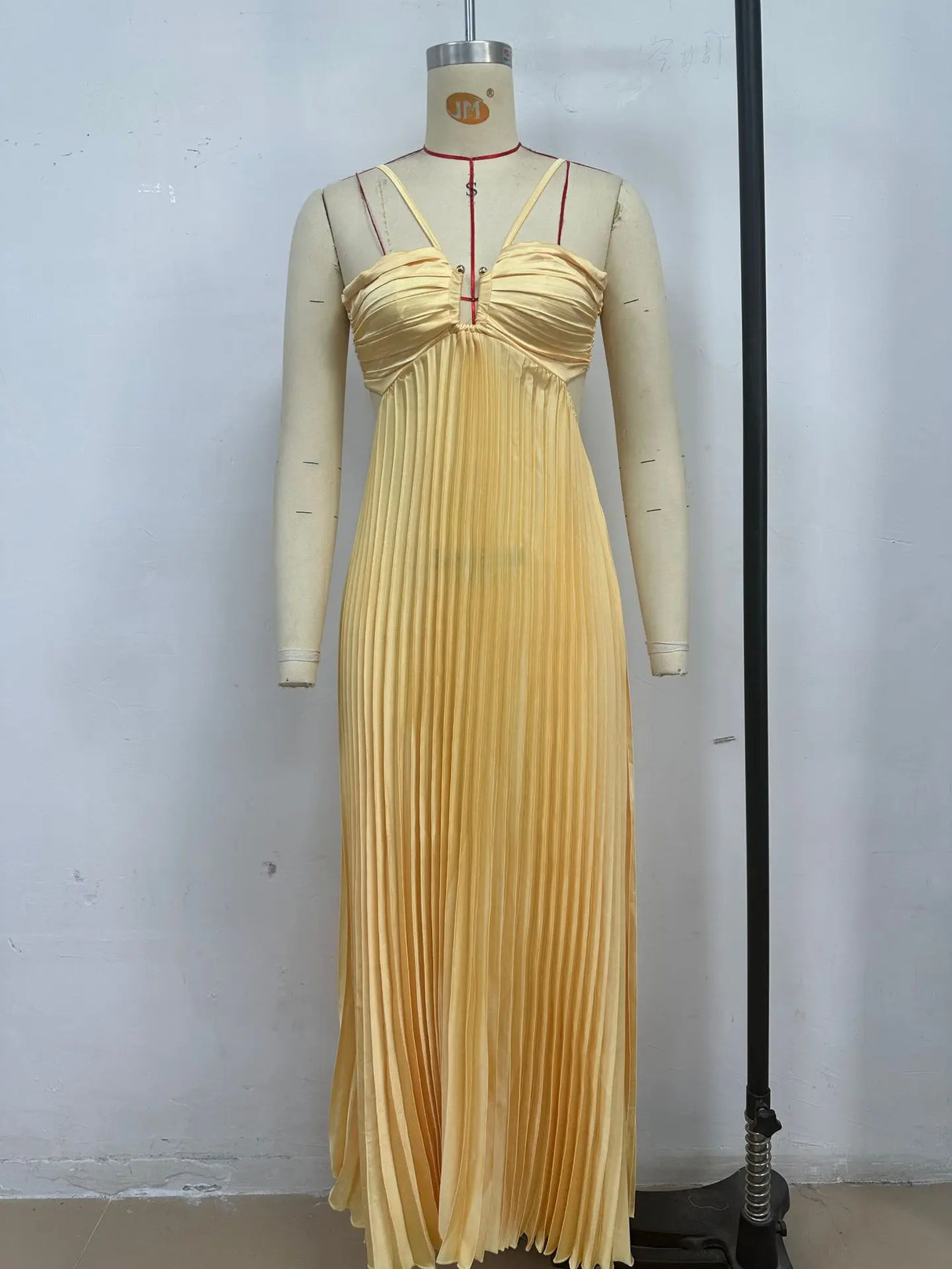Solévia - Backless Long Dress