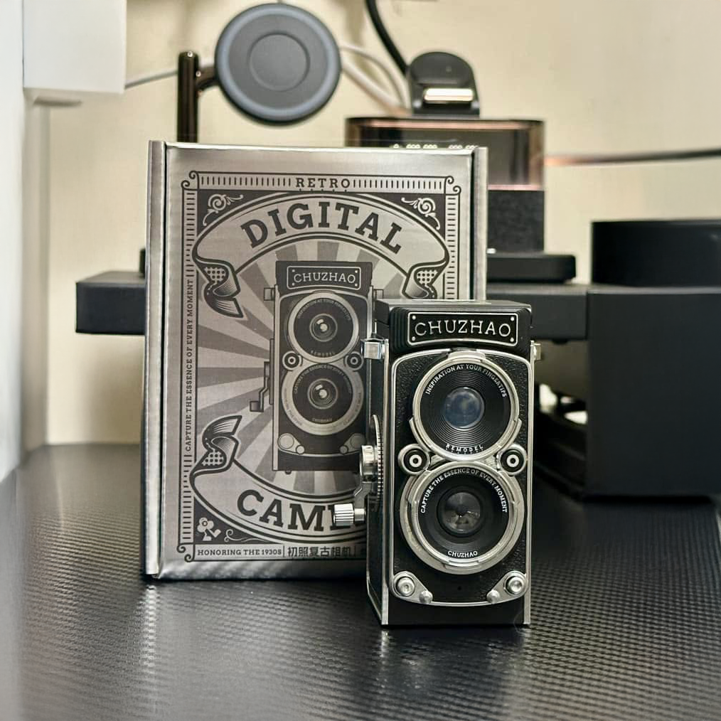VintaSnap - Retro Digital Camera